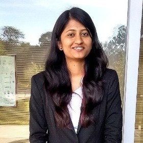 Priya Tejankar’s headshot.