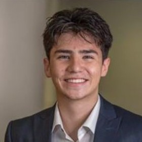 Alejandro Hernandez’s headshot.