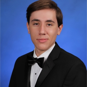 Thiago Esslinger’s headshot.