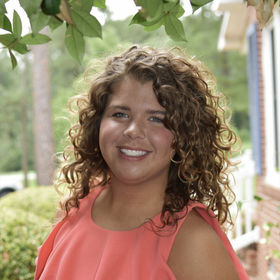 Caroline Brewer’s headshot.