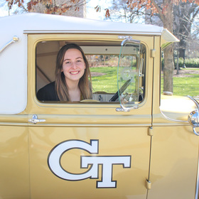 Caroline Orange’s headshot.