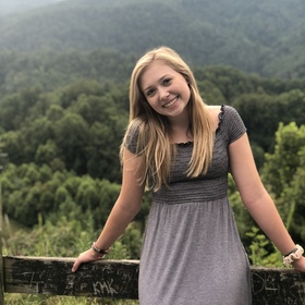 Haley Manno’s headshot.