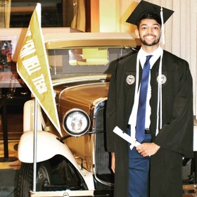 Kaushik Reddy’s headshot.