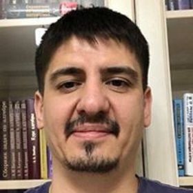 Victor Farazdagi’s headshot.