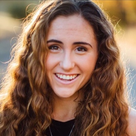 Savannah Avery’s headshot.