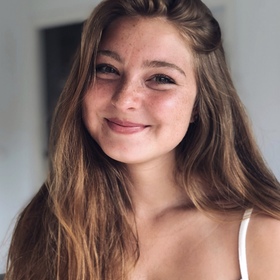 Amira Tobasi’s headshot.