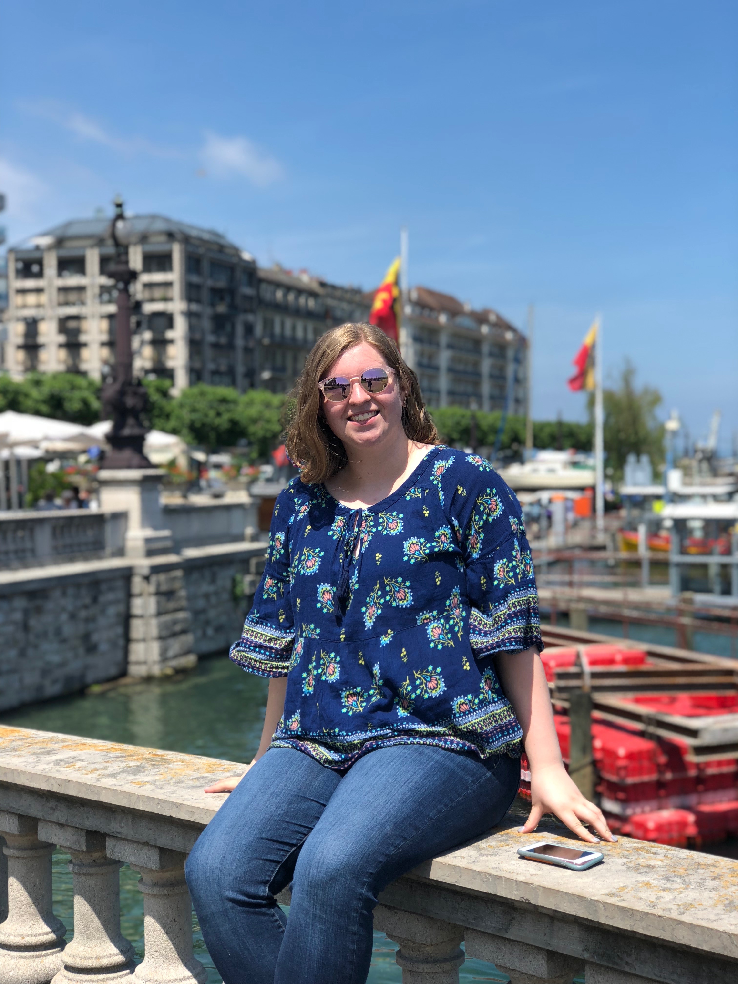 Placeholder headshot for Rena Kramer.