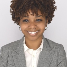 Kayla Andrews’ headshot.