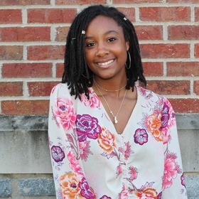 Lavendar Harris’ headshot.