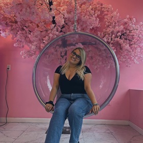 Maria Flores’ headshot.