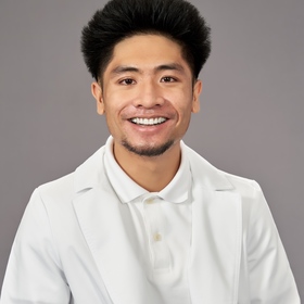 Royce Vincent Vigilla’s headshot.