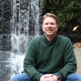 Scott Murray’s headshot.