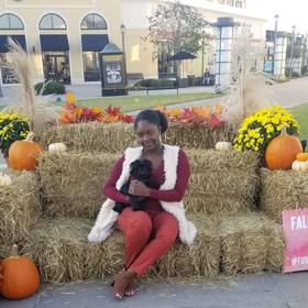 Simone Robinson’s headshot.