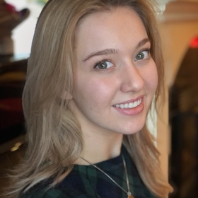 Emmanuelle Paluch’s headshot.