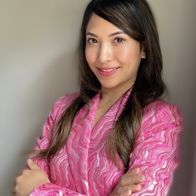 Jenny Guarino’s headshot.