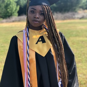 Breanna Simon’s headshot.