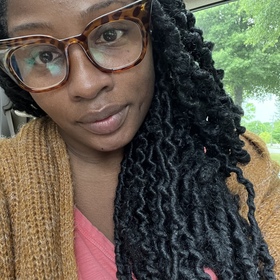 Shana Jackson’s headshot.