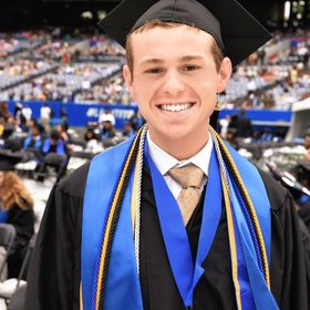 Robert Browning’s headshot.