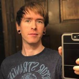 Nathaniel Davis’ headshot.