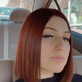 Lindsay Howell’s headshot.