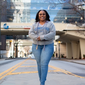 Shanelle Sewell’s headshot.