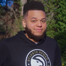 Nihjur Yarbrough’s headshot.