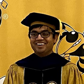 Mayank Agrawal’s headshot.