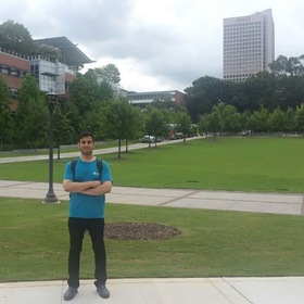 Hossein Maleki’s headshot.