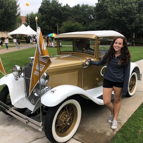 Faith Colaguori’s headshot.