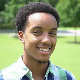 Cameron Bennett’s headshot.