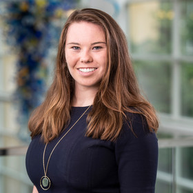 Isabel Evans’ headshot.