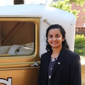 Kiran Gite’s headshot.