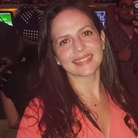 Ibis Verson’s headshot.