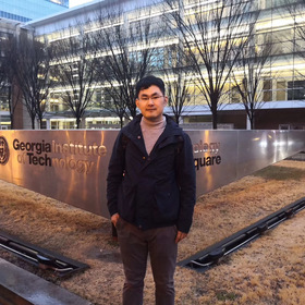 Qiang Li’s headshot.