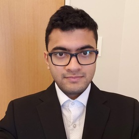 Karthikeyan Ganesan’s headshot.