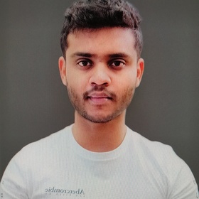 Gauthaman Murali’s headshot.