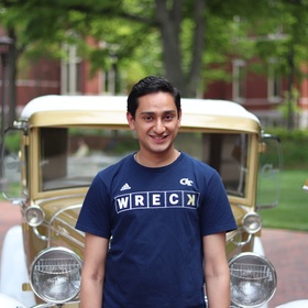 Karan Kishinani’s headshot.