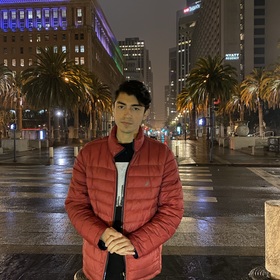 Hasan Naseer’s headshot.