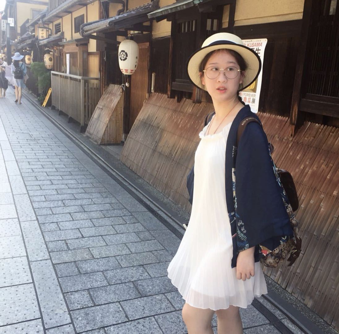 Placeholder headshot for Huyun Lu.