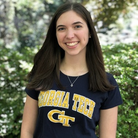 Lindsey Nicholas’ headshot.