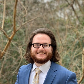 Davis Riddett’s headshot.