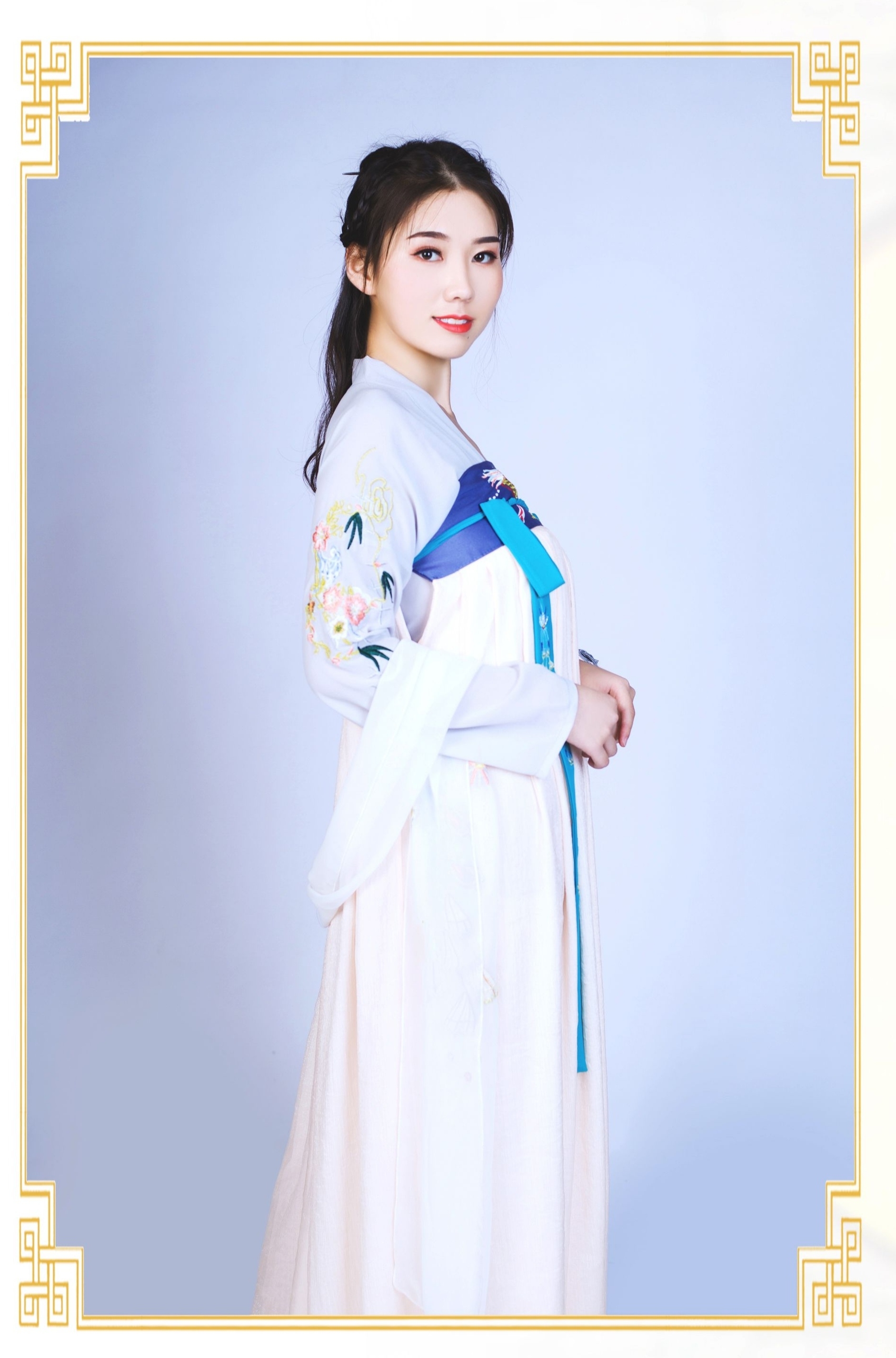 Placeholder headshot for Chen Yang.