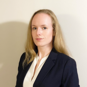 Louisa Dent’s headshot.