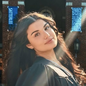 Grace Riley’s headshot.