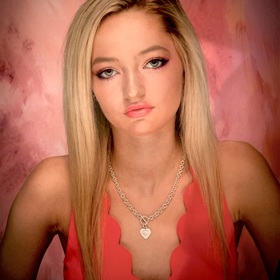 Caitlin Tizzone’s headshot.