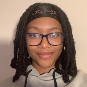 Ayana Mitchell’s headshot.