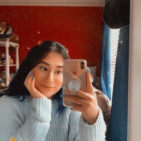 Ana Alviz’s headshot.