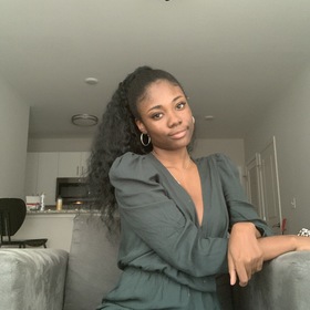 Ayooluwa Asonibare’s headshot.