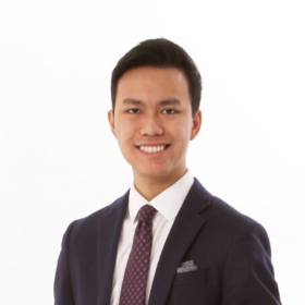 Tri Nguyen’s headshot.