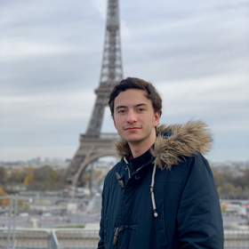 Carlos De La Camara Castillo’s headshot.